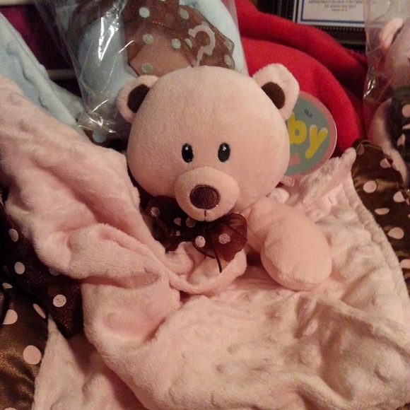 Teddy bears in blanket - Picture 7 of 10